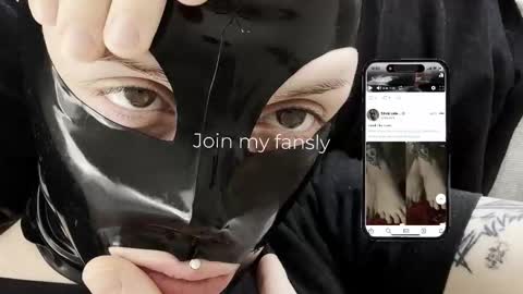 Snapshot of vinylstore chatting on December 2025 04:38:01 PM Diva Silvia online show from December 2025 04:38:01 PM