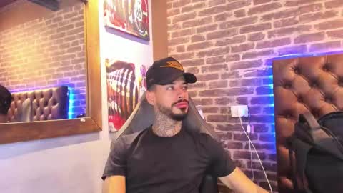 ---Vinzen--- online show from October 2025 05:41:02 AM