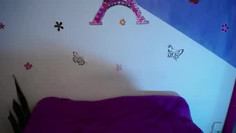 Snapshot of vio_let_ chatting on March 2026 04:18:01 AM Daniela online show from March 2026 04:18:01 AM