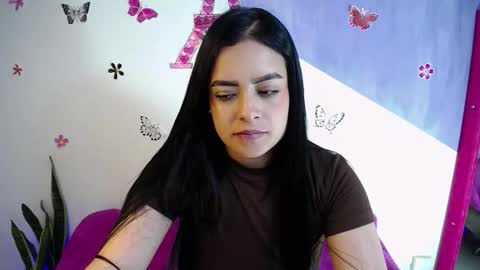 Snapshot of vio_let_ chatting on March 2026 02:51:04 AM Daniela online show from March 2026 02:51:04 AM