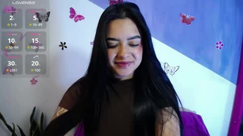 Snapshot of vio_let_ chatting on April 2026 07:07:01 AM Daniela online show from April 2026 07:07:01 AM