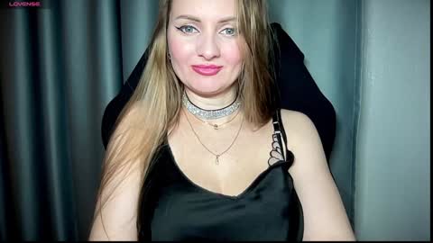 Snapshot of viola_1 chatting on January 2025 05:30:02 AM Funny girl online show from January 2025 05:30:02 AM