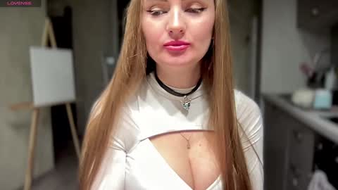 Snapshot of viola_1 chatting on January 2025 04:00:02 PM Funny girl online show from January 2025 04:00:02 PM