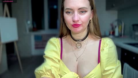 Snapshot of viola_1 chatting on January 2025 05:37:02 AM Funny girl online show from January 2025 05:37:02 AM