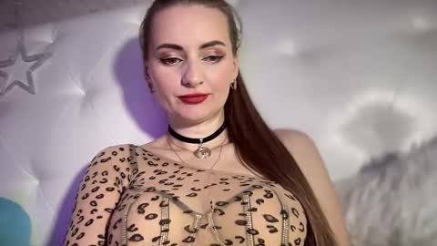 Snapshot of viola_1 chatting on January 2025 04:57:01 PM Funny girl online show from January 2025 04:57:01 PM