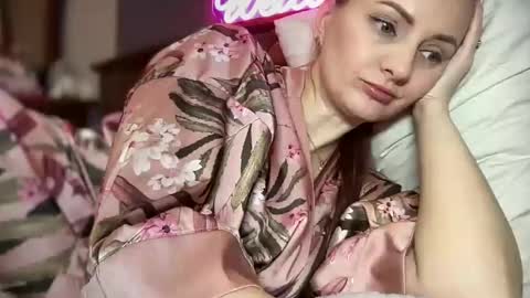 Snapshot of viola_1 chatting on February 2025 04:04:01 PM Funny girl online show from February 2025 04:04:01 PM