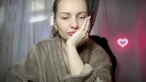 Snapshot of viola_1 chatting on February 2025 07:43:01 AM Funny girl online show from February 2025 07:43:01 AM