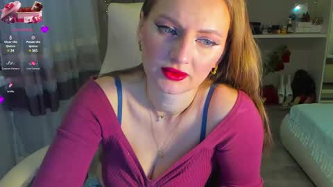 Snapshot of viola_1 chatting on February 2025 12:05:02 AM Funny girl online show from February 2025 12:05:02 AM