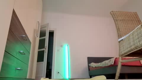 Snapshot of violahoney chatting on December 2024 03:20:02 PM Viola online show from December 2024 03:20:02 PM