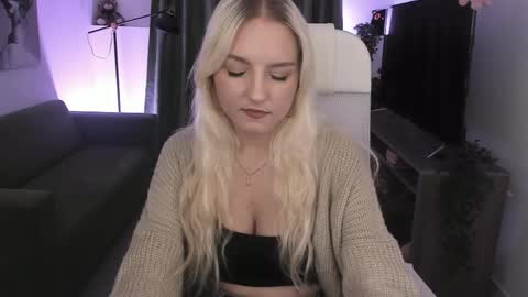 violamore online show from April 2026 06:05:02 PM