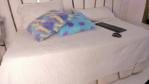 violeet_gray online show from February 2025 11:50:02 AM