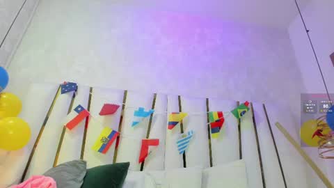 Snapshot of violeet_gray chatting on July 2026 11:34:01 AM violeet_gray online show from July 2026 11:34:01 AM