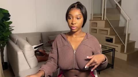 Fantasy Black Girl online show from October 2025 04:10:01 AM