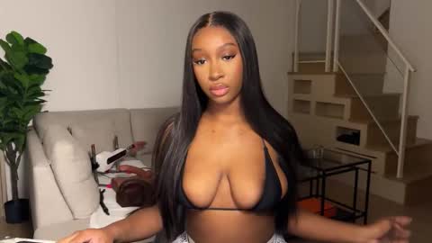 Fantasy Black Girl online show from October 2025 05:52:01 AM