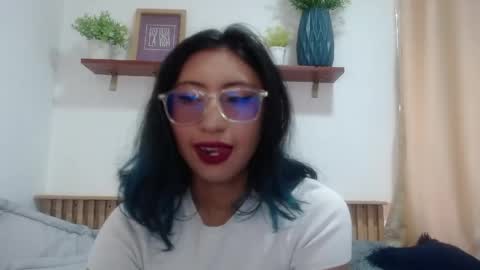 V I O L E T  online show from May 2026 02:26:01 PM