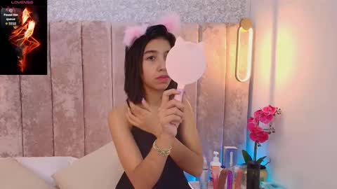 Snapshot of violet_606 chatting on September 2025 08:09:01 PM Violeta online show from September 2025 08:09:01 PM