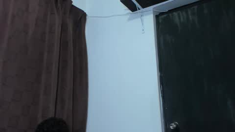 Snapshot of violet_and_myers chatting on March 2026 04:52:01 AM Violet and Myers online show from March 2026 04:52:01 AM