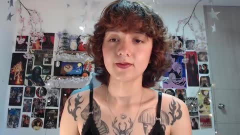 Violet online show from February 2025 09:32:02 AM