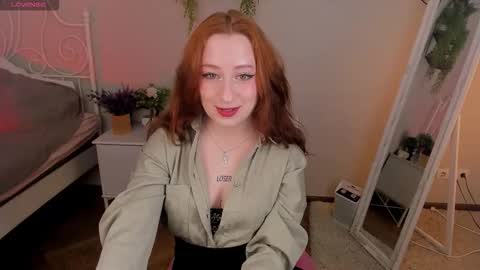 Snapshot of violet_griffen chatting on March 2026 03:44:02 PM VIOLET online show from March 2026 03:44:02 PM