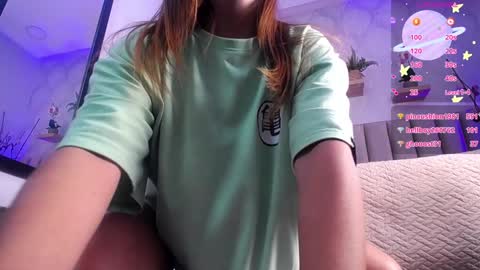 Snapshot of violet_jonesss chatting on December 2024 05:22:02 PM Violet Jones online show from December 2024 05:22:02 PM