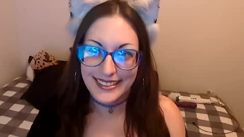 Violet Kitty online show from August 2026 05:28:02 AM