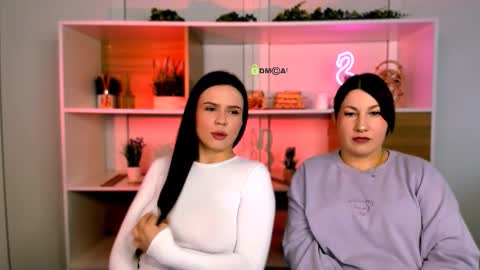 violet_moxi online show from December 2025 12:25:02 PM