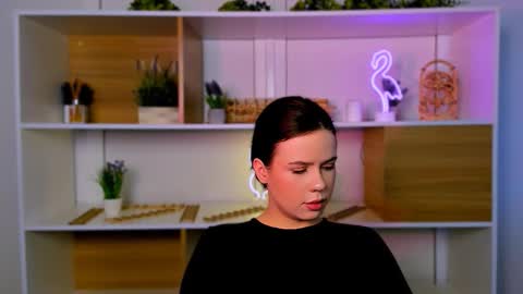 violet_moxi online show from December 2025 12:25:01 PM