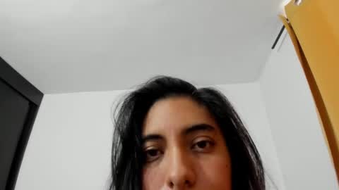 Snapshot of violet_sg chatting on April 2026 03:43:01 PM violet online show from April 2026 03:43:01 PM