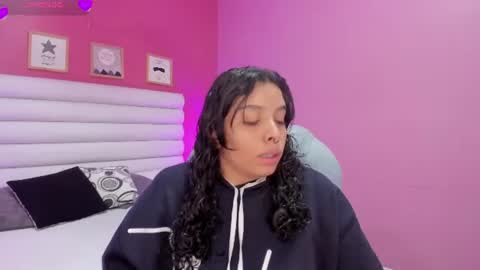 Snapshot of violet_sinclair chatting on July 2026 11:27:02 AM violet_sinclair online show from July 2026 11:27:02 AM