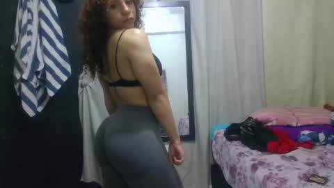 Snapshot of violet_smmithh chatting on April 2026 12:28:01 AM Violet online show from April 2026 12:28:01 AM