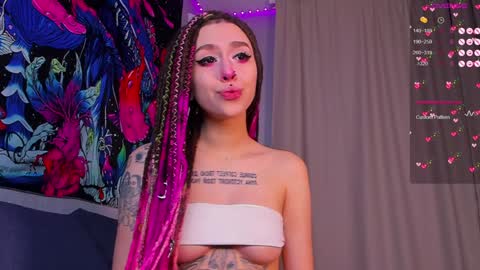 Violet online show from February 2025 05:28:02 AM