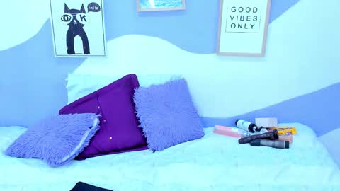 violeta_1404 online show from November 2025 01:43:03 PM