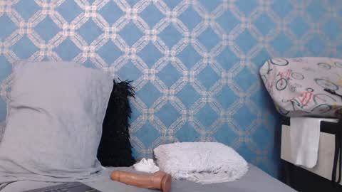 Snapshot of violeta_cute18 chatting on January 2025 10:13:02 PM Violeta online show from January 2025 10:13:02 PM