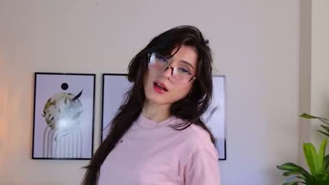 Snapshot of violeta_foxz chatting on October 2025 07:55:02 PM Violeta online show from October 2025 07:55:02 PM