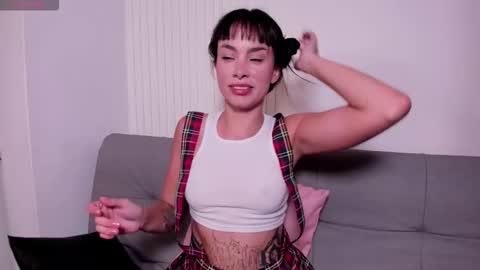 Snapshot of violeta_rodriguez_ chatting on March 2026 05:30:01 PM Violeta Rodriguez online show from March 2026 05:30:01 PM