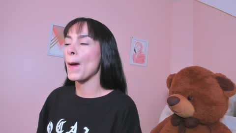 Snapshot of violeta_rodriguez_ chatting on April 2026 05:16:01 PM Violeta Rodriguez online show from April 2026 05:16:01 PM