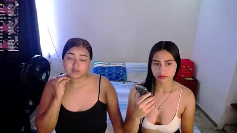 Snapshot of violeta_rouses chatting on October 2025 04:52:01 PM violeta_rouses online show from October 2025 04:52:01 PM