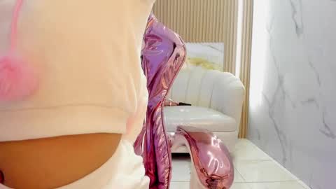 IG violeta sub online show from September 2025 01:12:02 PM