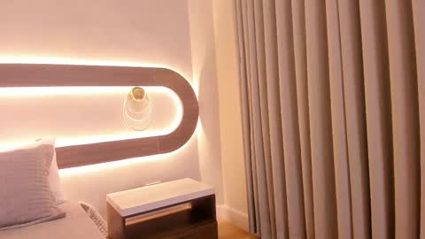 Violeta Sum online show from February 2026 12:05:02 PM