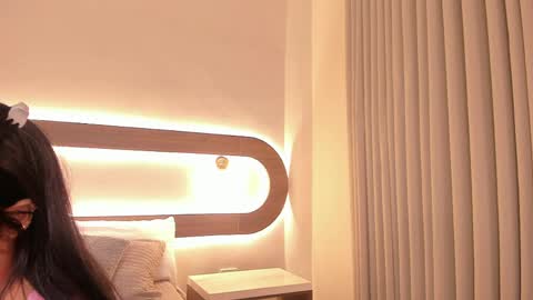 Violeta Sum online show from April 2026 12:44:02 PM