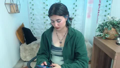 Violeta  online show from October 2025 12:05:02 PM