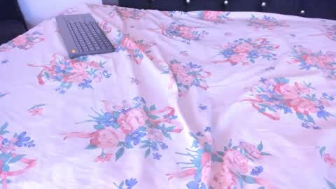 VioletaDums online show from September 2025 03:11:01 AM