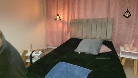 VIOLETA online show from February 2025 08:13:02 PM