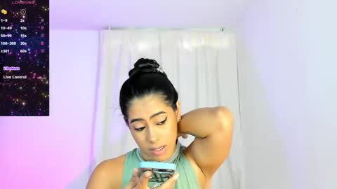 Violeta online show from March 2025 12:23:01 PM