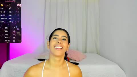 Violeta online show from October 2025 12:15:02 PM