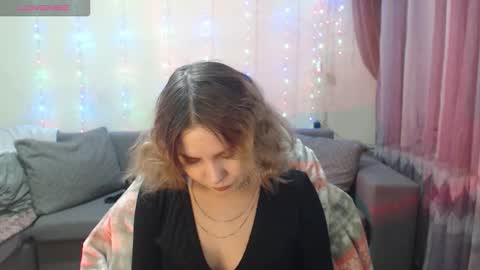 Snapshot of violetglains chatting on November 2025 12:29:02 PM Vi online show from November 2025 12:29:02 PM