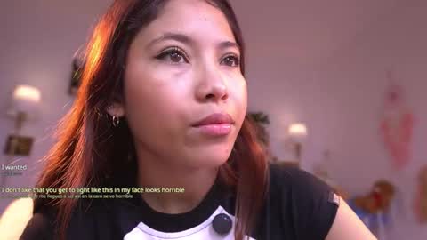 Snapshot of violeth___ chatting on October 2025 11:07:01 AM violeth___ online show from October 2025 11:07:01 AM