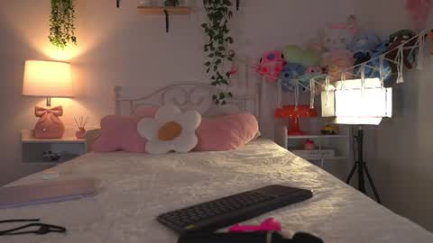 violeth___ online show from July 2026 11:04:02 AM