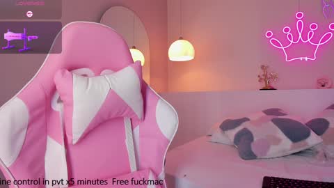 Violeth Hill online show from January 2025 11:27:02 PM