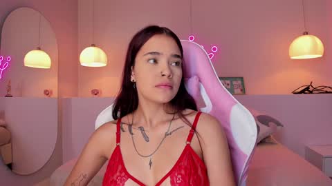 Violeth Hill online show from January 2025 08:58:02 PM